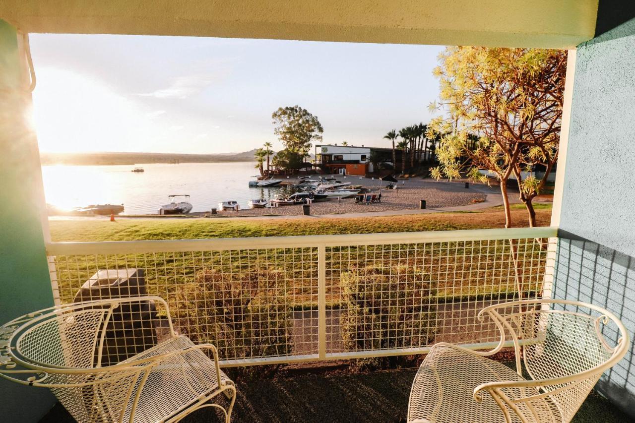 The Nautical Beachfront Resort Lake Havasu City Extérieur photo