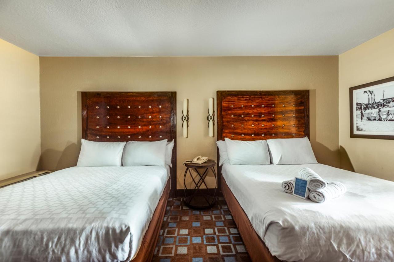 The Nautical Beachfront Resort Lake Havasu City Extérieur photo